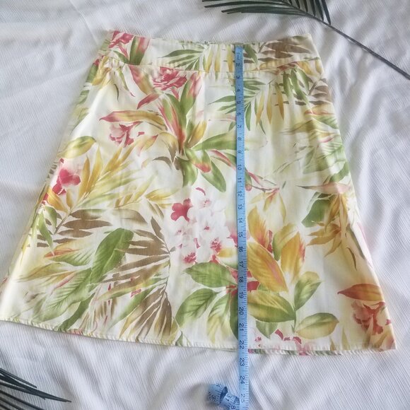 JUDITH HART- Floral Tropical skirt SIZE 8 - Picture 6 of 7